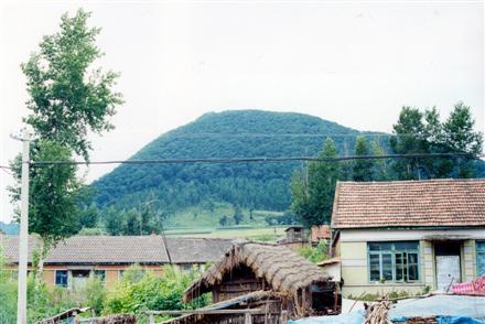 경학사 창립대회가 열렸던 유하현 삼원포 대고산